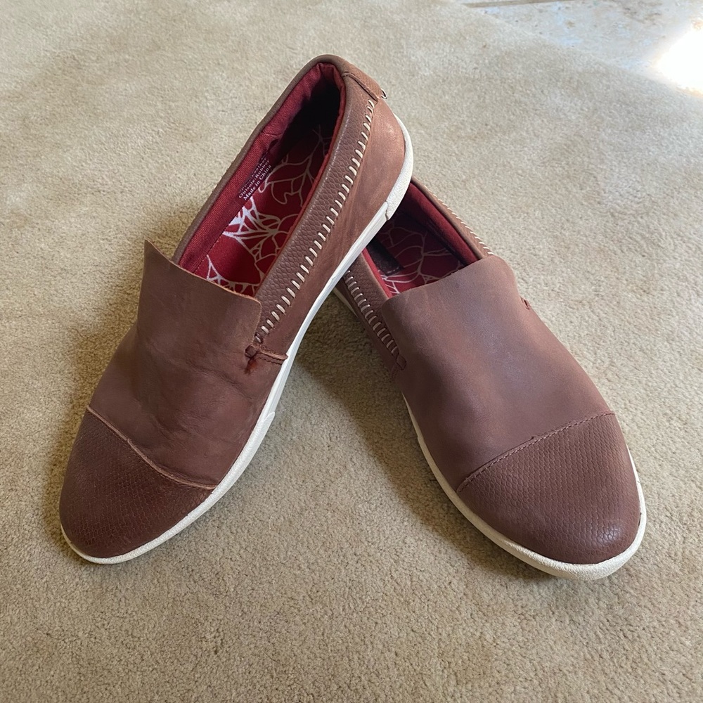 Olukai Women's Alohi Brown Leather Casual Comfort Sneaker Slip-on Shoes 7.5